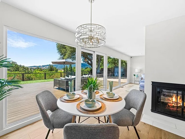 Photo - 627 E Angela St