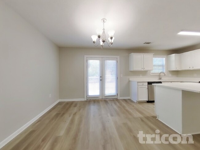 Photo - 105 Remington Pl Dr