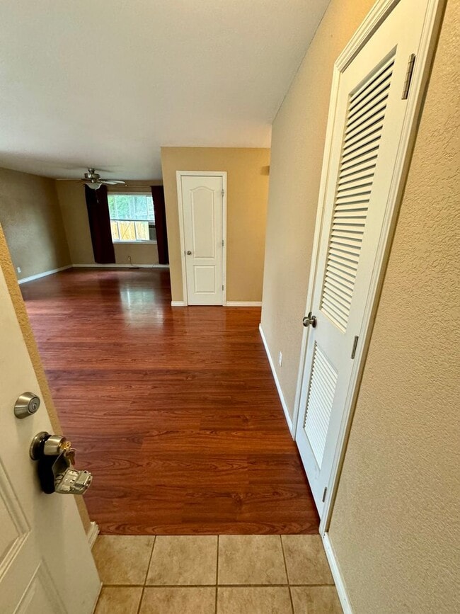 Photo - Adorable Rancher in Security-Widefield