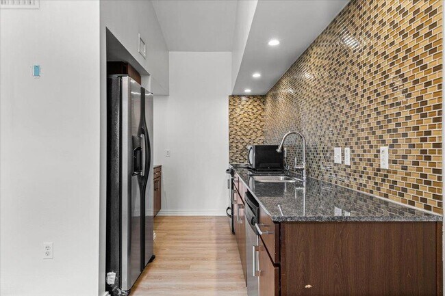 Photo - 2200 Dickson Dr Unit 227