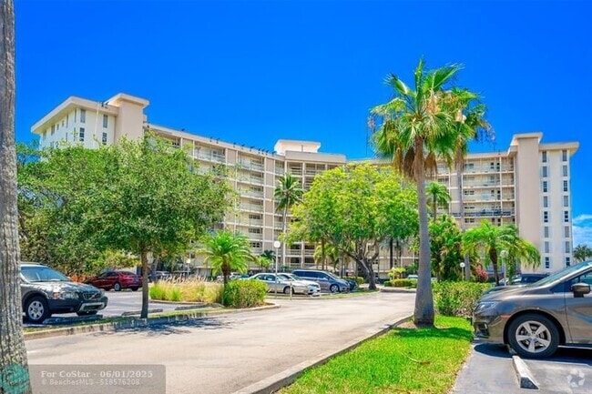 Building Photo - 2681 S Course Dr Unit 212 Rental