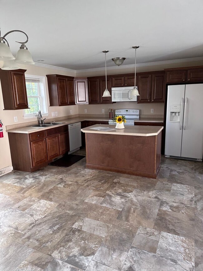 Spacious Boalsburg Home availabe now! House Rental in Centre Hall, PA