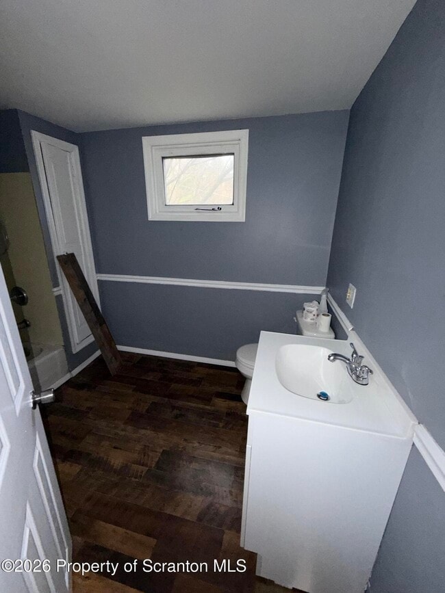 Photo - 3122 S Main St