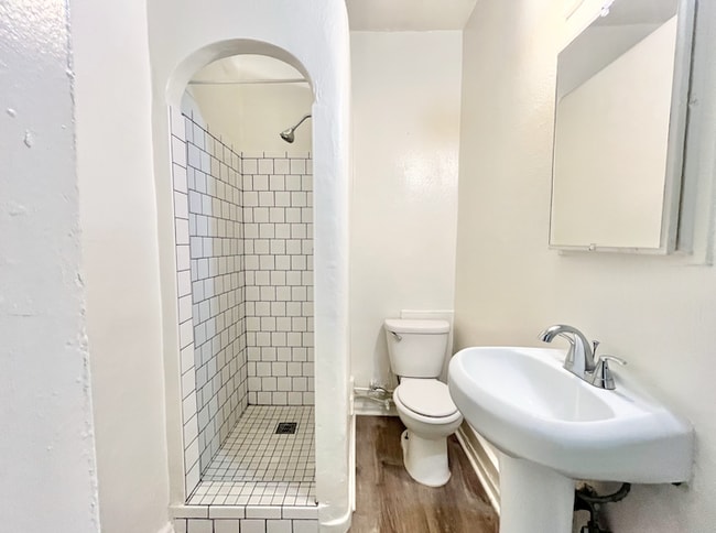 Photo - 2608 Normandie Ave Unidad 15