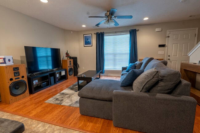 Living Room - 3039 Rg Buchanan Dr