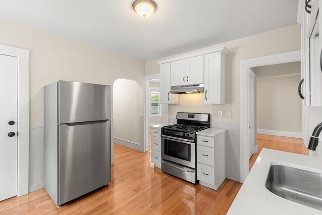 79 Nelson St Unit 1