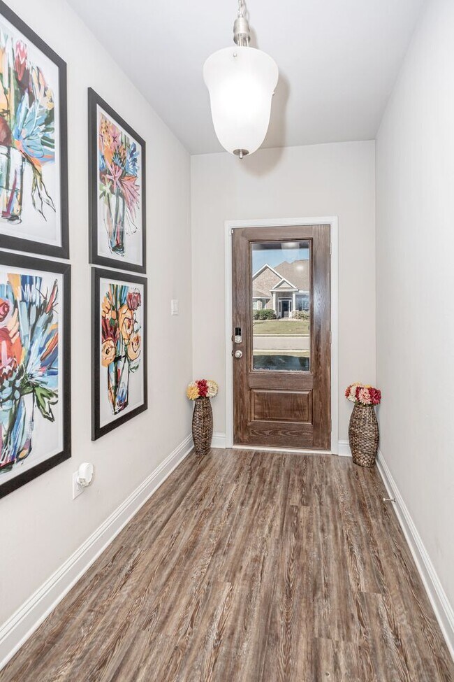 Photo - Beautiful 4 Bedroom 3 Bath Home!