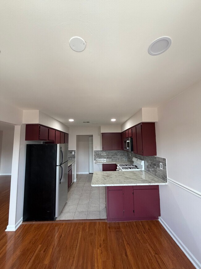 Photo - 1409 Green Hollow Dr