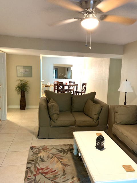 Building Photo - 12658 Kenwood Ln Rental
