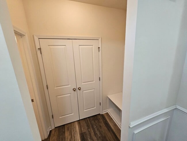 Photo - Well Maintained Large townhome in Steele Creek