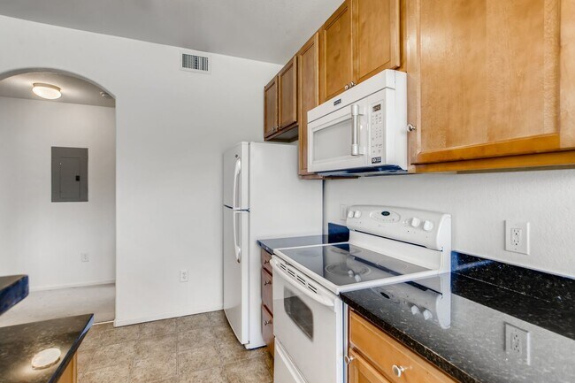 Photo - 1450 Blue Sky Way Unidad 12-208