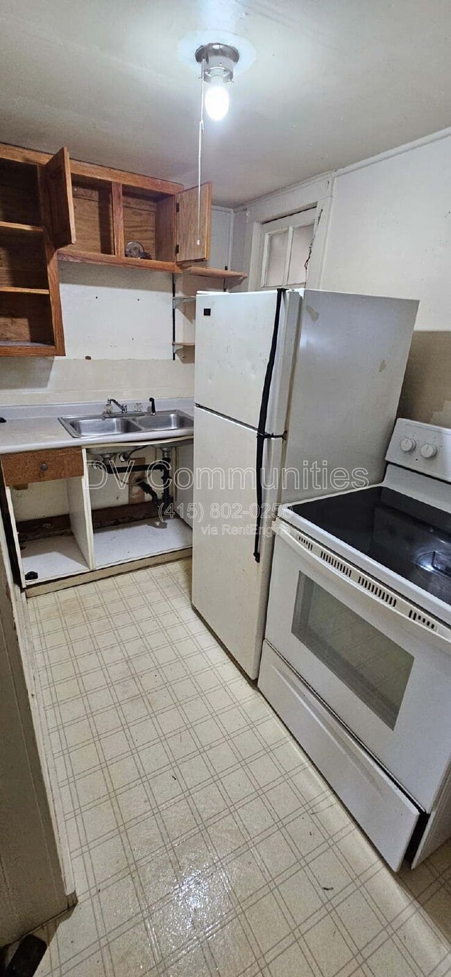 Photo - 47609 OR-58 Unit 2