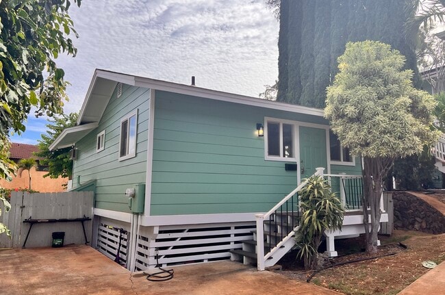Building Photo - 4056 Mahinahina Pl Rental