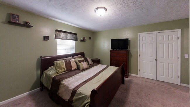 bedroom 2 - 1113 Shire Dr