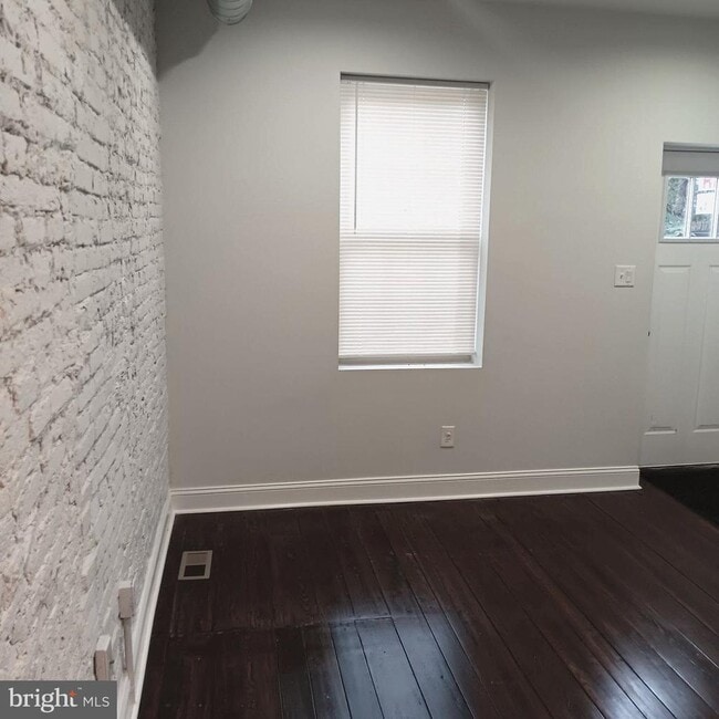 Photo - 2628 E Harold St