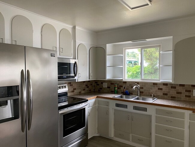 Photo - 3 Bedroom 1 Bath Hucrest Home