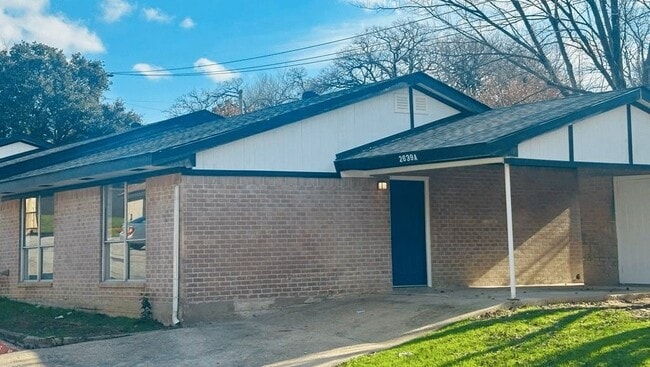 Building Photo - 313-319 Rose St