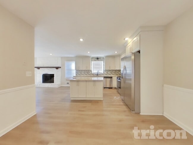 Photo - 324 Pioneer Cir