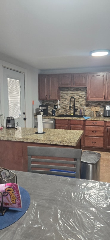 Photo - 2655 Worchester St