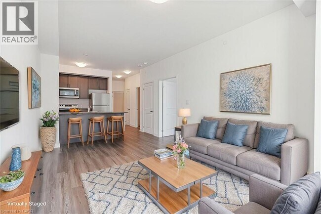 Photo - 460 Dundas St E Unit 815