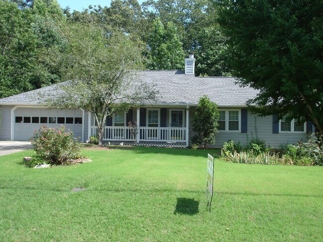 Building Photo - 488 Slew Ave
