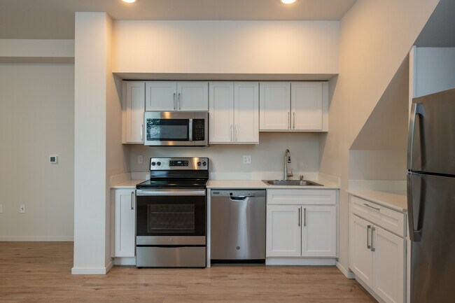 Photo - Ainsworth Terrace Apartments