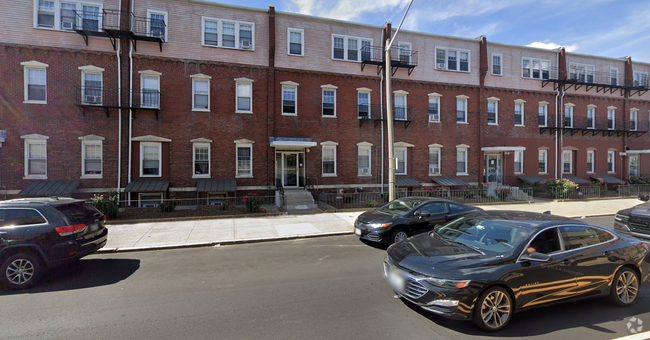 Building Photo - 172 North Beacon St Unit 1 Rental