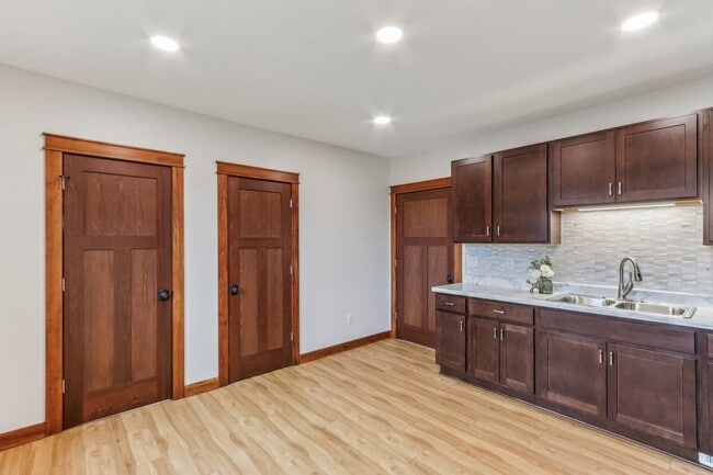 Kitchen - 351A E Deer Pl Unit 351A