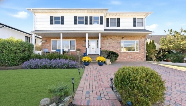 Building Photo - 1495 Bay Blvd