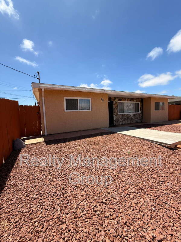 Photo - 98 E Palomar St
