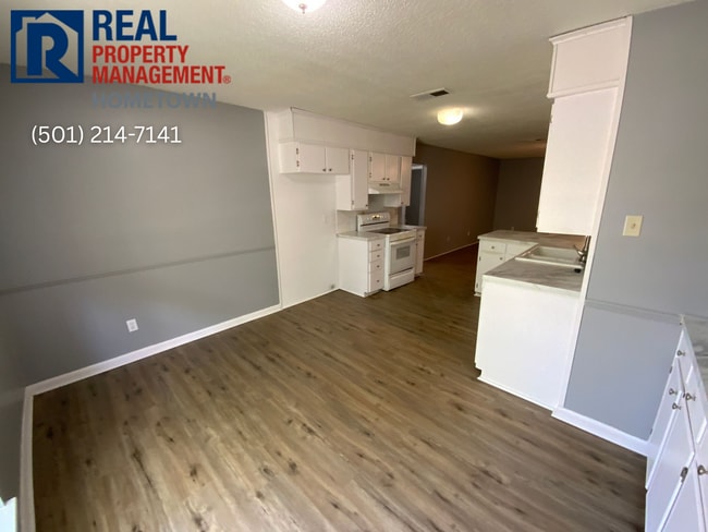 Photo - 4013 Wooddale Dr