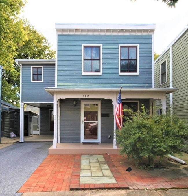 Photo - 112 Water St