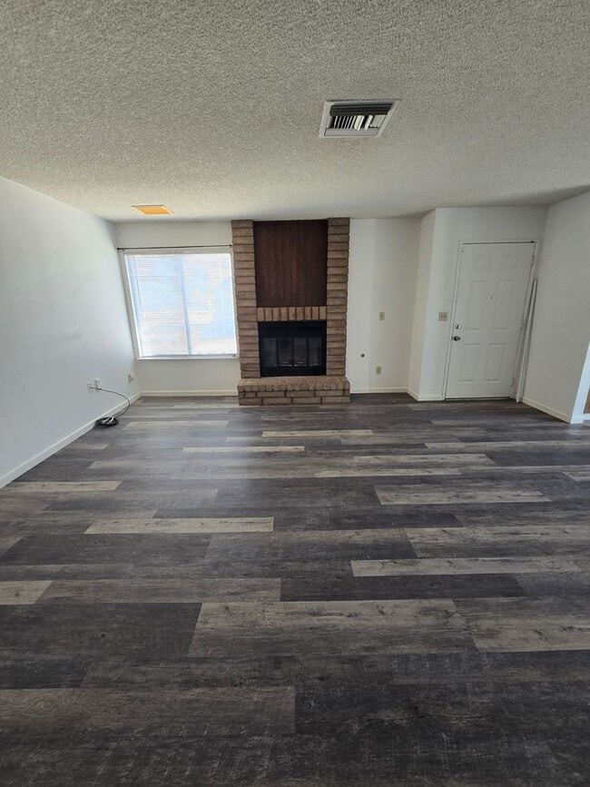 932 Kinnett Ave
