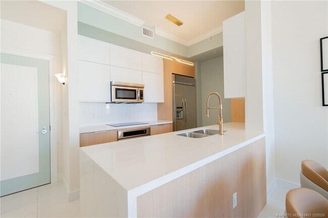 Photo - 550 Okeechobee Blvd Unit Uph-15