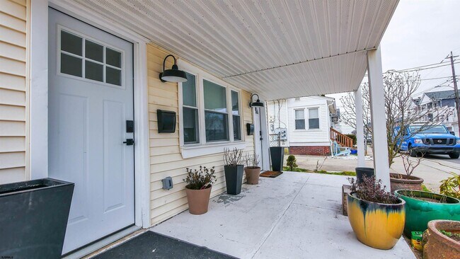 Photo - 106 N Portland Ave Unidad 1st floor