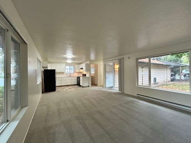 Building Photo - sw5th Unit 13090