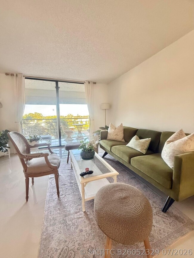 4640 Lucerne Lakes Blvd W Unit 402