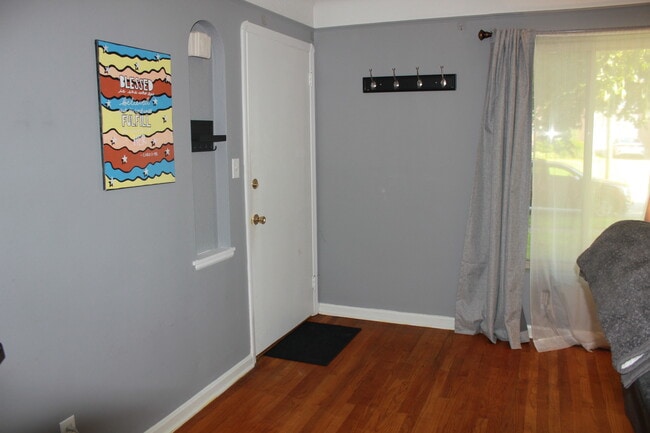 Photo - 5606 Warwick Dr Unidad Lower