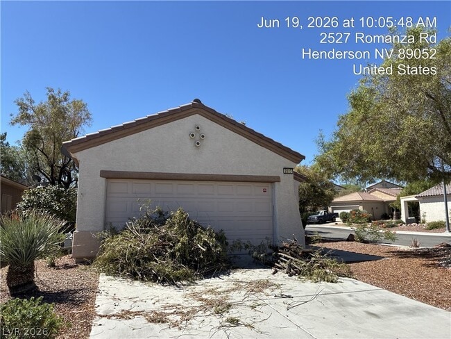 Building Photo - 2523 Romanza Rd