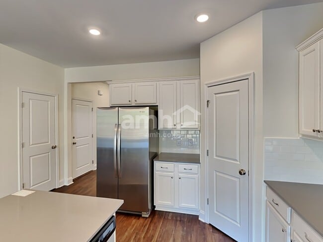 Photo - 2028 Williamshire Ln