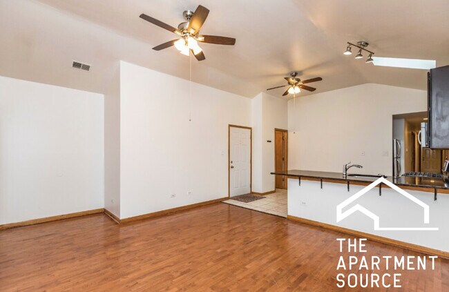 Photo - 2439 W Polk St Unit 3