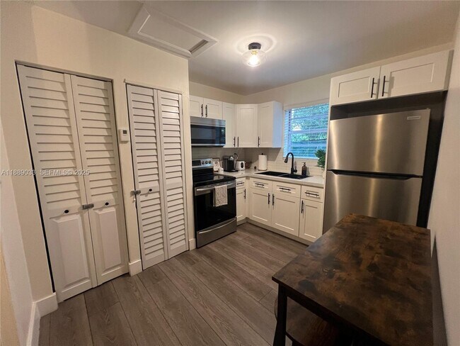 Photo - 3102 SW 10th St Unit 3104A