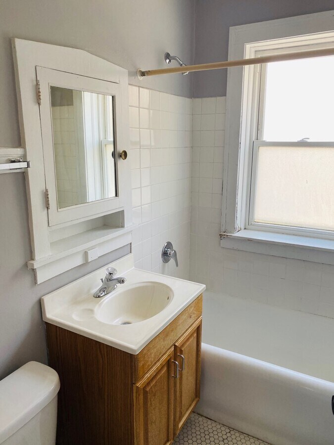 Photo - 1335 W Carmen Ave Unit 3B