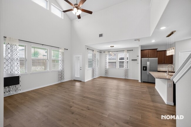 Photo - 7225 Raynor Pl