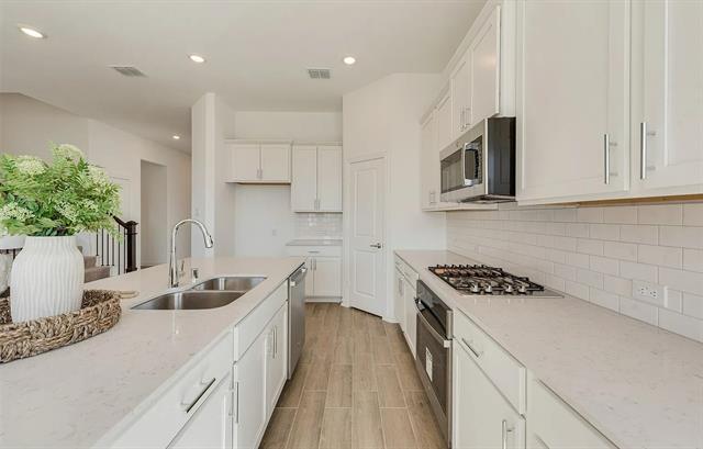 Photo - 1112 Water Canna Dr