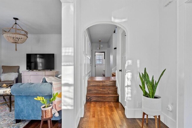 Photo - 13 Chapin St