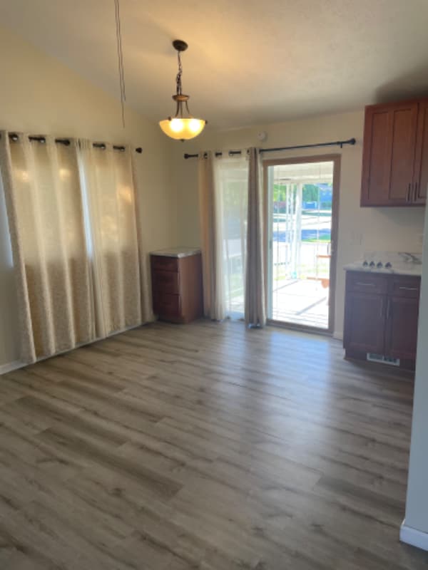 Photo - 17124 Cambridge Blvd