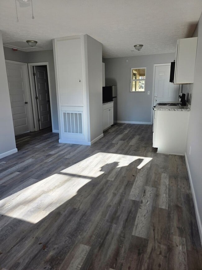 Photo - Ragland Unit A