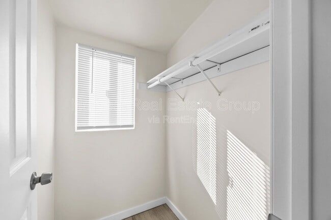 Photo - 3947 Angelo Ave