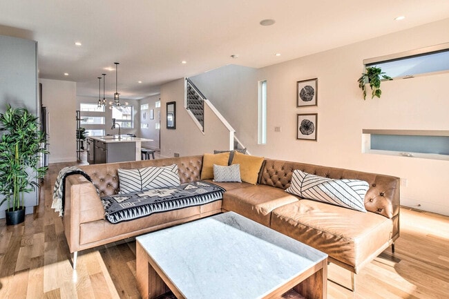 Photo - 3910 Stuart St Unidad ID1386205P